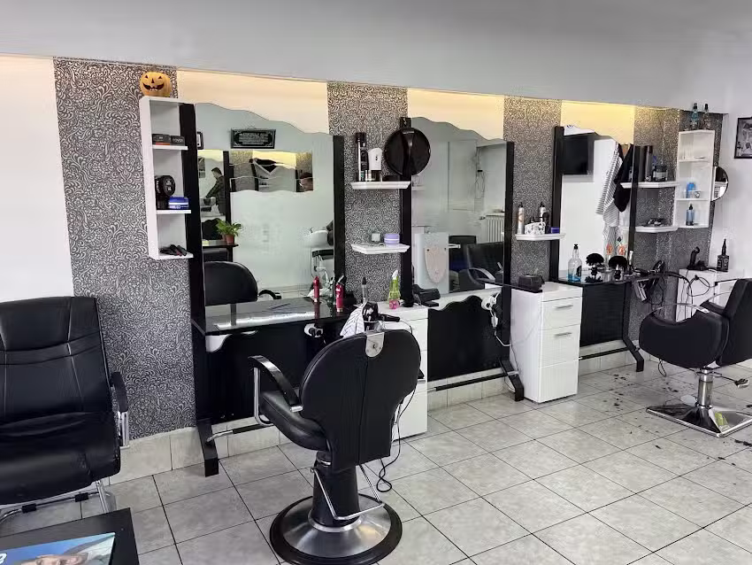 Salon Yazan