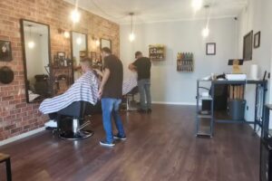 Sam&rsquo;s Barbershop