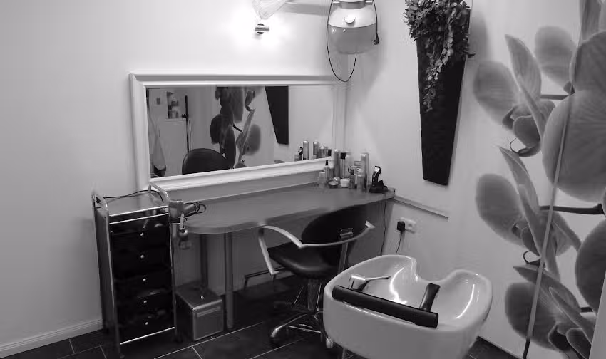 Sandra-Haargenau Friseurbetrieb Sandra Otten