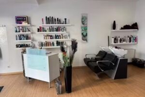 Sandra Wohlfahrt Haarscharf