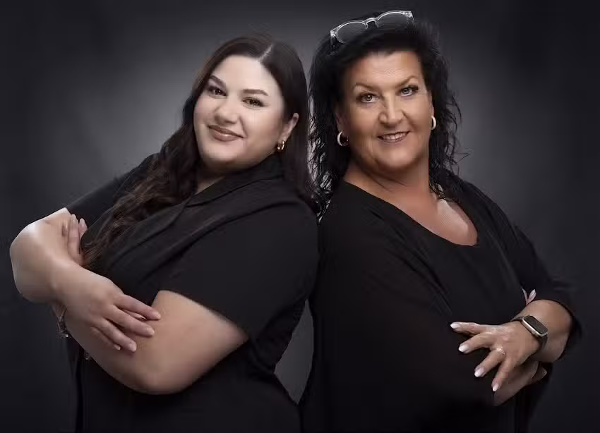 Sandy&rsquo;s Hair u. Nail