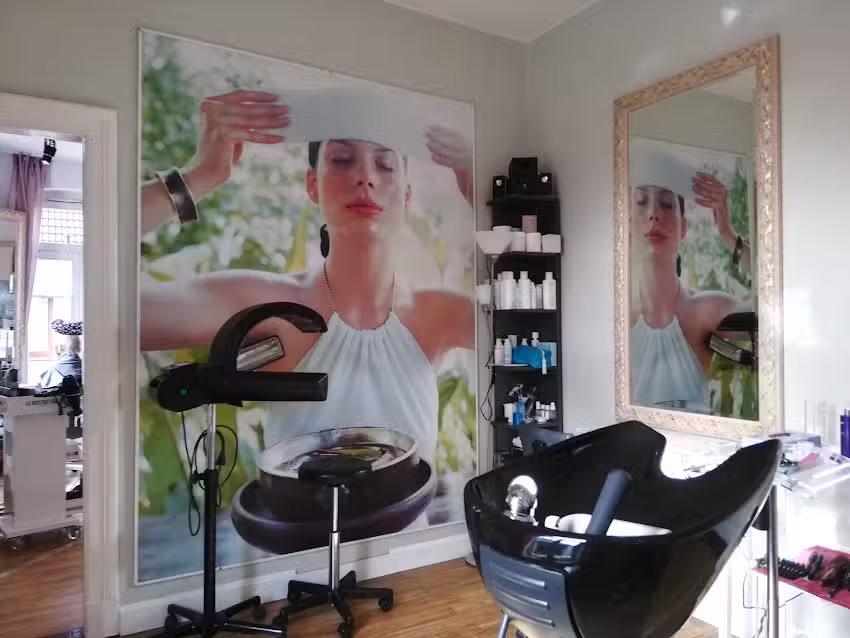 Sanmann Silke Frisuren und Kosmetik