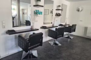 Sarah Jane Beautysalon Friseur R&ouml;dental / Coburg