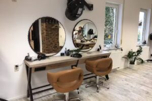 Saristyle. Frisur Pur.