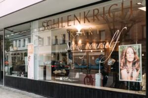 Schlenkrich Hair Art