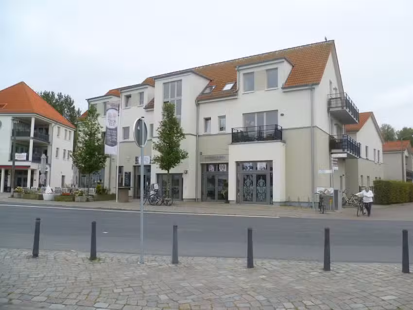 Schl&uuml;&szlig;ler + K&ouml;hn, Die Friseure