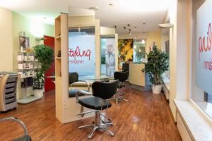 Schnitt & Styling Lisa Hermann