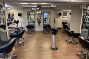 Schnittpunkt &ndash; Fris&ouml;rteam Herbst Keller