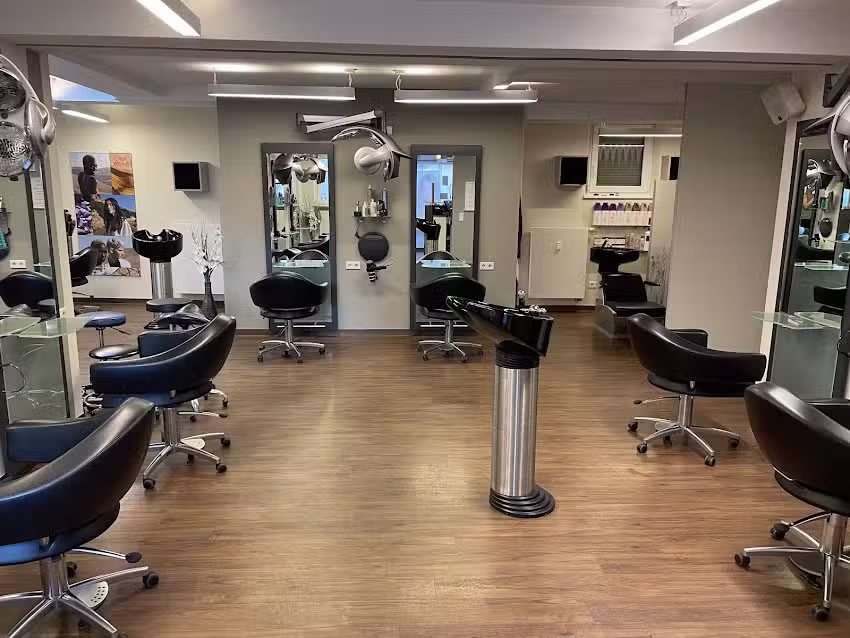 Schnittpunkt &ndash; Fris&ouml;rteam Herbst Keller