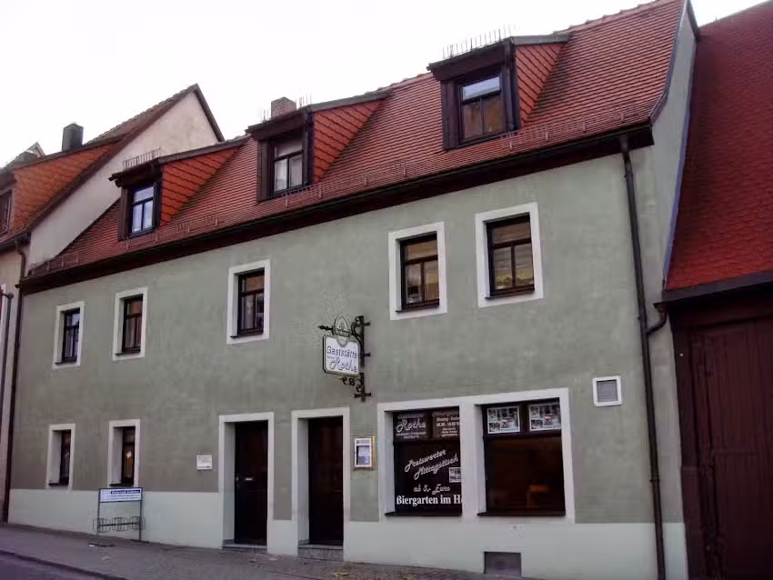 SCHNITTSTELLE by Kathleen Rothe | Friseursalon