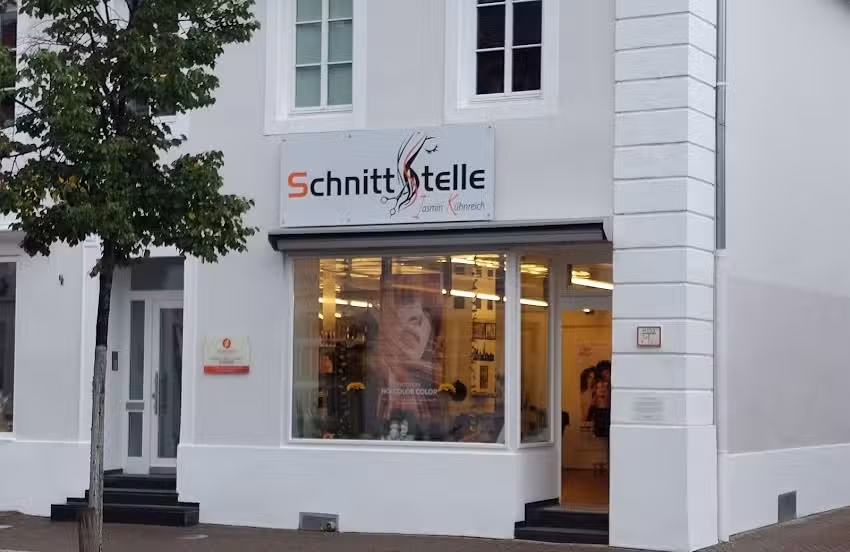 Schnittstelle Jasmin K&uuml;hnreich