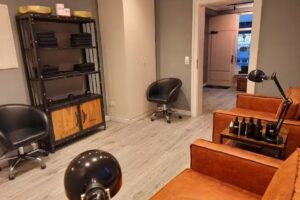 Sch&ouml;nheitsschmiede &ndash; Munich Unisex Beauty &ndash; Kosmetik f&uuml;r M&auml;nner und Frauen