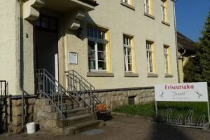 Schroll Janett Friseursalon „Janett“