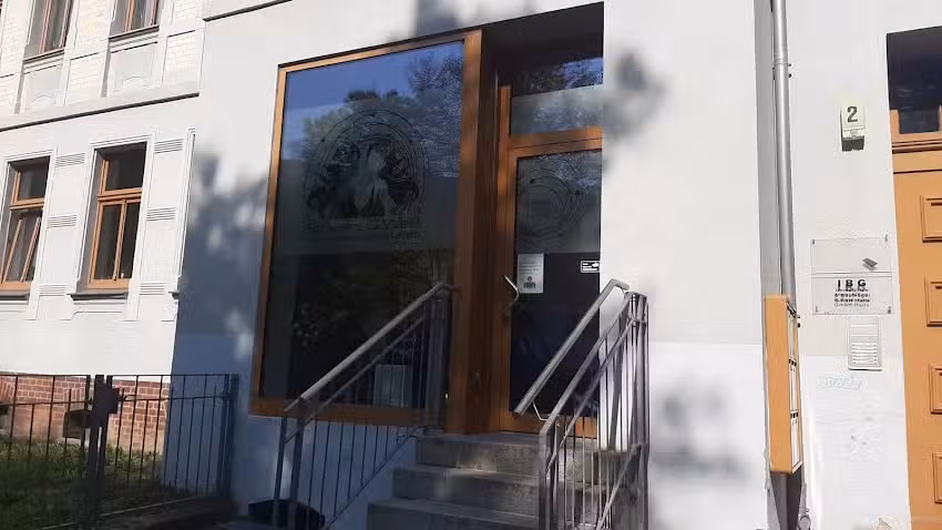 Schwarz & Wei&szlig; &ndash; Friseure aus Leidenschaft