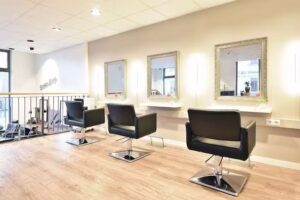 Sehrish Khan – Haarexperten