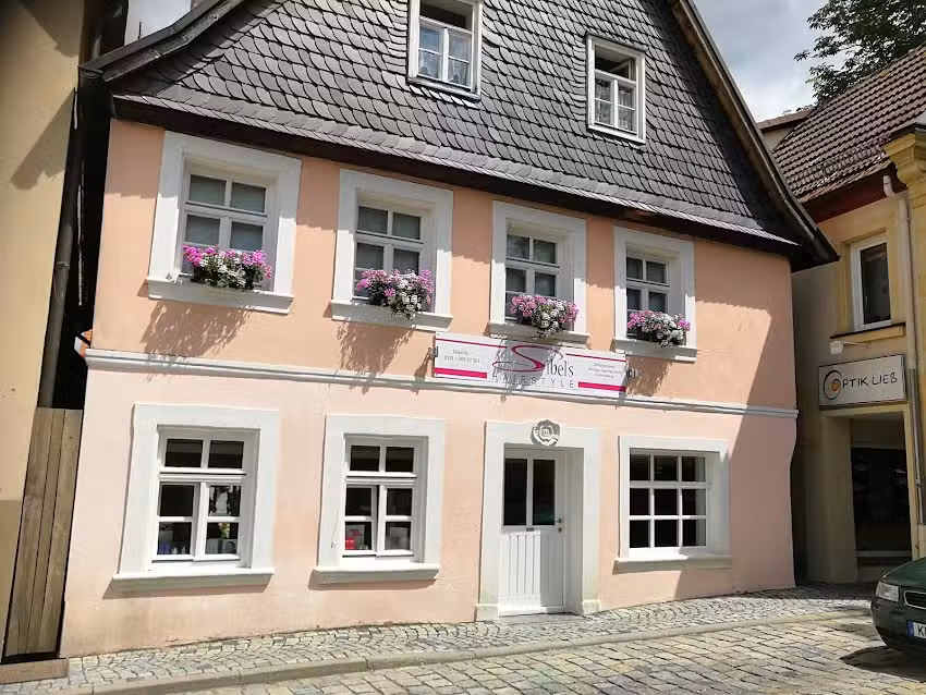 Sibel&rsquo;s Hairstyle