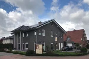 SPA Silencio Dinklage