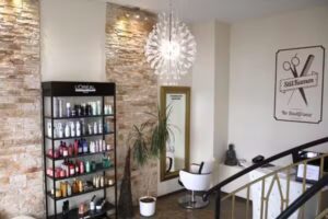 Stil.Kamm Ihr Stadtfriseur und Zweithaarstudio