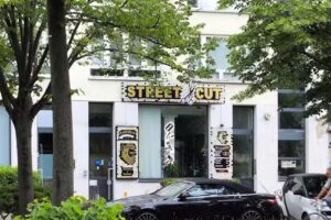Street-Cut