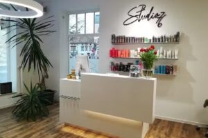 Studio 76 Friseure
