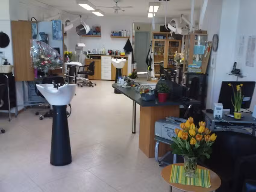 Studio 82 Friseurunternehmen