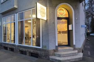 Studio A Hair & Make-up by Anastasia Wilke