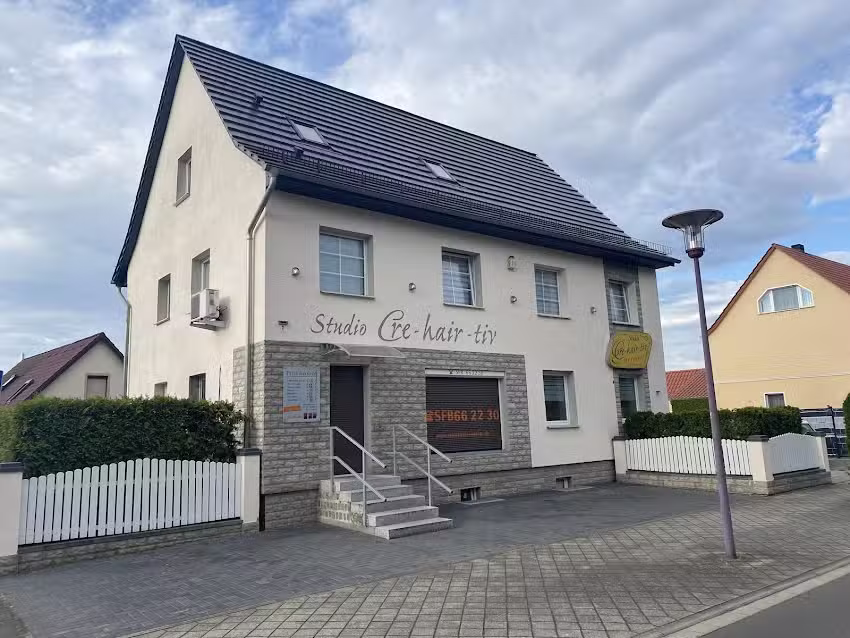Studio Cre-hair-tiv