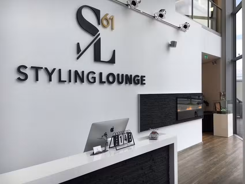 STYLING LOUNGE 61 FRISEURE IM MERCEDES-BENZ CENTER