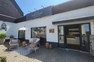 SUSANNE EICKMEIER Salon Haarscharf