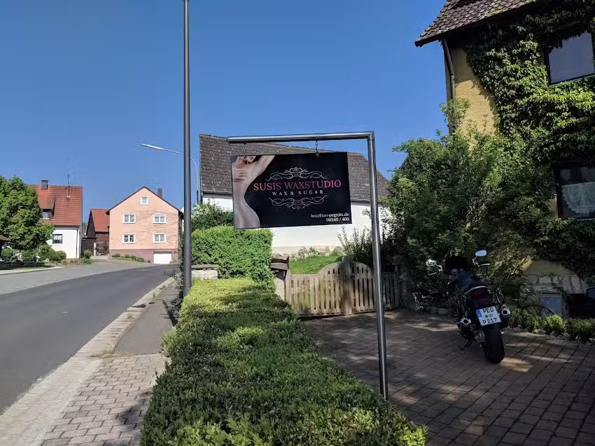 Susis Waxstudio Haarentfernung mit Wachs oder Sugar