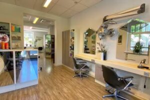 Taggeselle Friseursalon