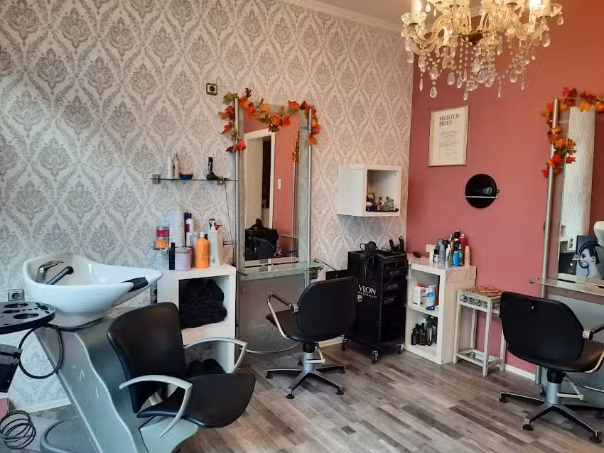 Team Lifestyle ist Ihr Studio f&uuml;r Kosmetik, med.Fu&szlig;pflege-Friseur und nat&uuml;rliche Hautpflege in Aschaffenburg