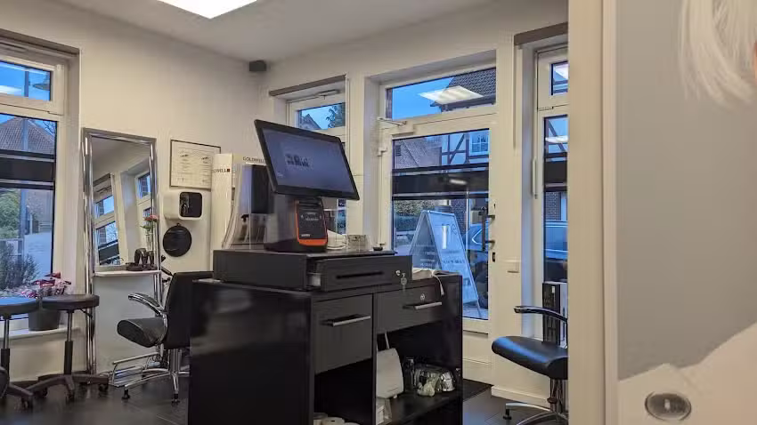 The One Friseure by Tobias Petersen