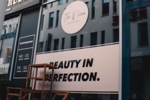 The Room – HAIR & COSMETIC –