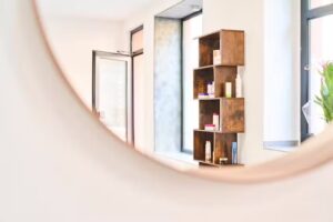 Thomas Exner hair personality