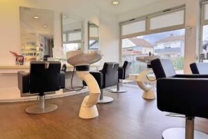 Toni Petriglieri Hair & Beauty Experts