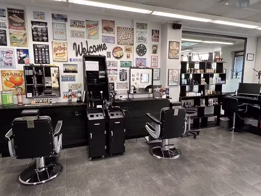 Trend & Eleganz &ndash; Balayage, Coloration, Keratinhaargl&auml;ttung, Barbierservice und mehr in Altenbochum