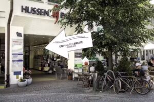 UmHaaresBreite Friseure