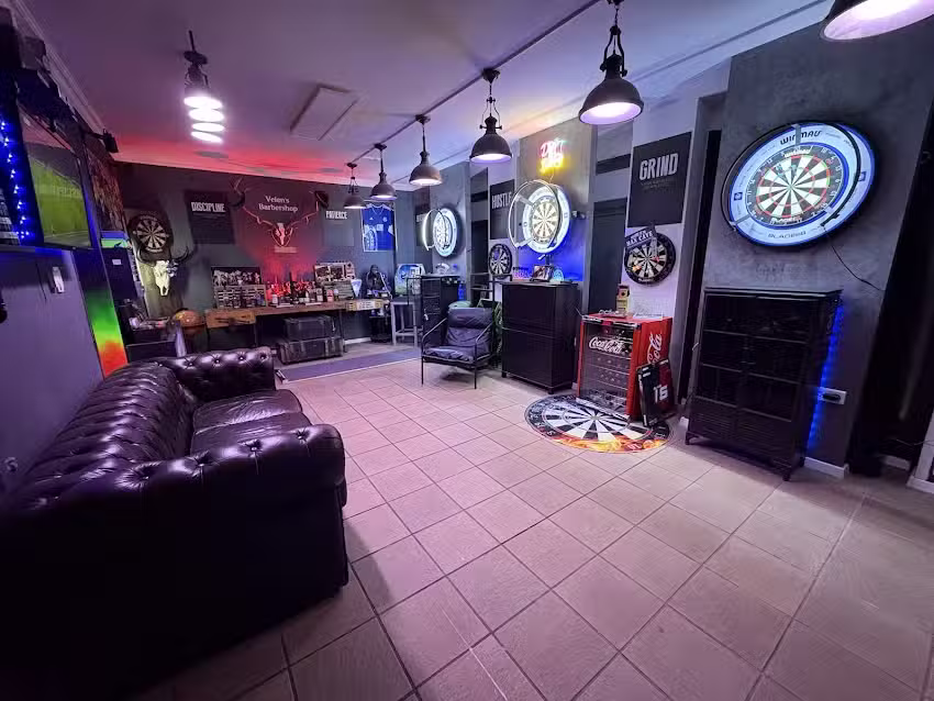 Velen&rsquo;s Barbershop