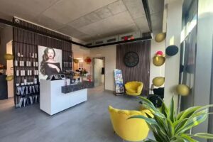 Velly Coiffure Neus&auml;&szlig;