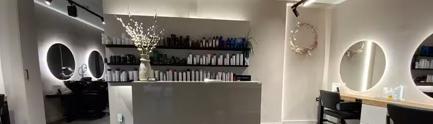 Velvety hair & style