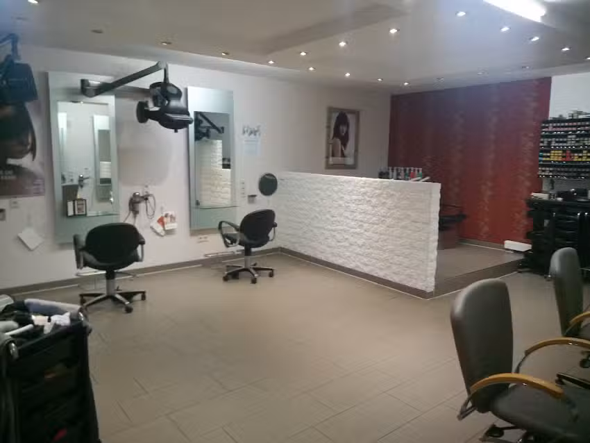 Vicki&rsquo;s Hair and Beauty Studio