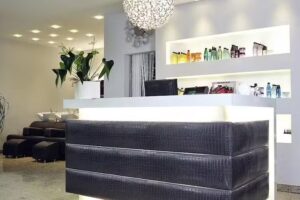 Vitalba &ndash; italienischer Modefriseur