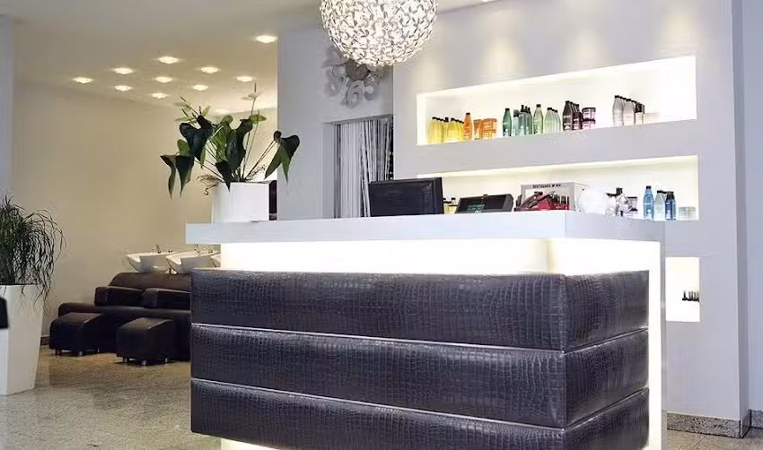 Vitalba &ndash; italienischer Modefriseur