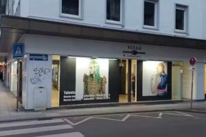 VULLO HAIRDRESSERS SLS