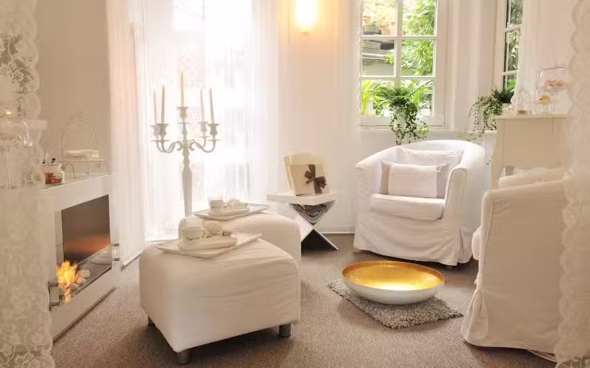 Wellness und Beauty Lounge by Meyriam Meyriam Saror