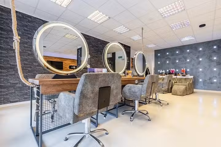 WOW Effect by N.C UG (haftungsbeschr&auml;nkt)Friseursalon