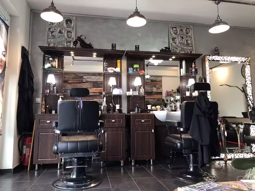 Yasin&lsquo;s Barbershop