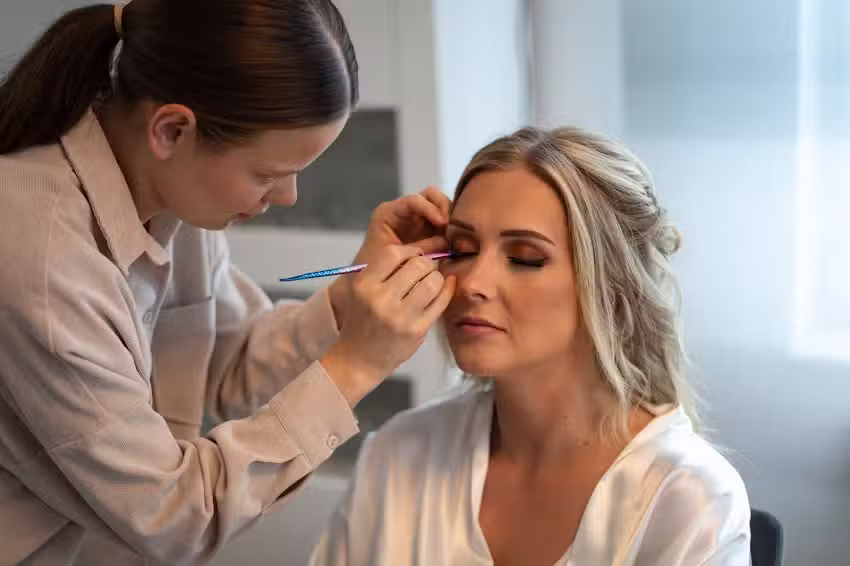 Zkin Glow | Make-up & dauerhafte Laserhaarentfernung by Kristina Zeciri