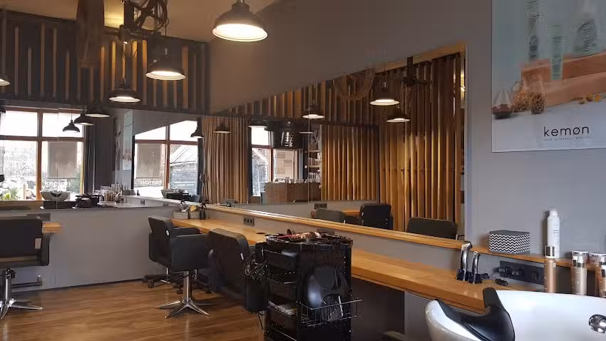 Zur Boderin &ndash; Friseursalon Im Park